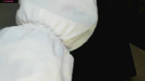 MelMooon online show from 02/01/25, 01:09