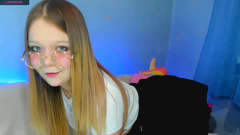 MelMooon online show from 02/08/25, 02:49