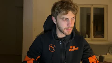 Snapshot of melodicass chatting on 10/27/25, 11:52 Melodicass online show from 10/27/25, 11:52