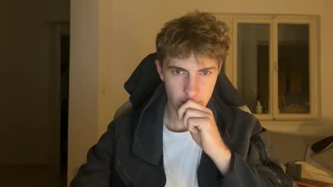 Snapshot of melodicass chatting on 10/30/25, 10:21 Melodicass online show from 10/30/25, 10:21