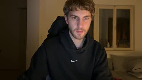 Snapshot of melodicass chatting on 12/23/25, 12:08 Melodicass online show from 12/23/25, 12:08