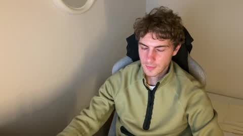 Snapshot of melodicass chatting on 01/06/26, 12:25 Melodicass online show from 01/06/26, 12:25