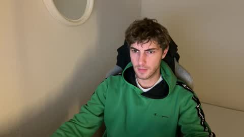 Snapshot of melodicass chatting on 01/08/26, 10:34 Melodicass online show from 01/08/26, 10:34