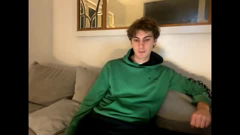 Snapshot of melodicass chatting on 02/01/26, 08:40 Melodicass online show from 02/01/26, 08:40