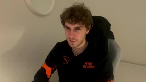 Snapshot of melodicass chatting on 02/07/26, 12:25 Melodicass online show from 02/07/26, 12:25