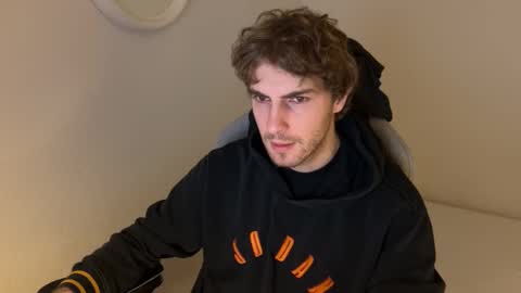 Snapshot of melodicass chatting on 02/10/26, 09:30 Melodicass online show from 02/10/26, 09:30