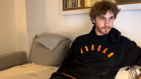 Snapshot of melodicass chatting on 02/22/26, 10:52 Melodicass online show from 02/22/26, 10:52