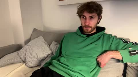 Snapshot of melodicass chatting on 03/03/26, 12:50 Melodicass online show from 03/03/26, 12:50