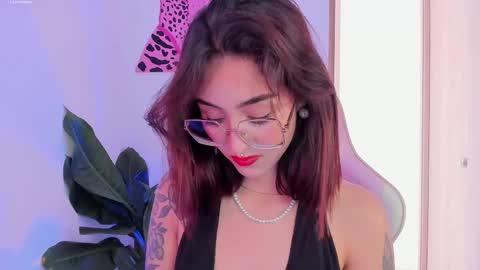 Melodie Roy 999 online show from 02/10/25, 07:49