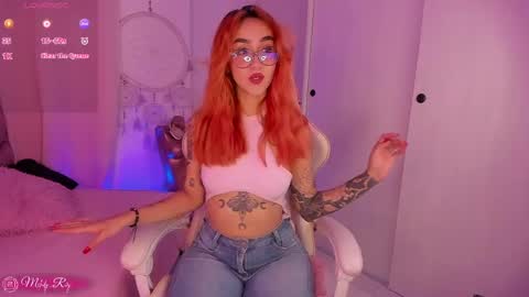 Snapshot of melodie_roy chatting on 06/02/26, 12:45 Melodie Roy 999 online show from 06/02/26, 12:45