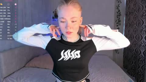 melodievejar online show from 04/24/26, 04:26