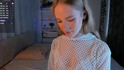 Snapshot of melodievejar chatting on 06/11/26, 04:21 melodievejar online show from 06/11/26, 04:21