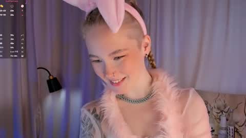Snapshot of melodievejar chatting on 06/30/26, 04:24 melodievejar online show from 06/30/26, 04:24