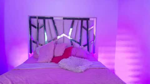    online show from 11/24/25, 07:24