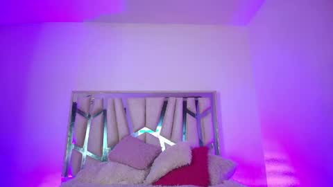    online show from 06/02/26, 04:36