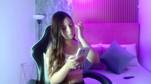 Snapshot of melody_bleir chatting on 09/22/25, 05:59 Melody online show from 09/22/25, 05:59