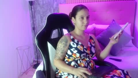 Snapshot of melody_bleir chatting on 09/25/25, 08:56 Melody online show from 09/25/25, 08:56