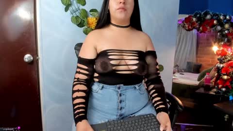  Leslie  online show from 12/13/24, 11:02