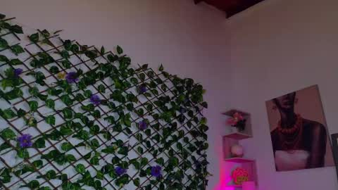 melody_cute10 online show from 04/15/26, 07:58