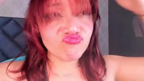Snapshot of melody_hanks chatting on 03/12/25, 06:44 melody_hanks online show from 03/12/25, 06:44