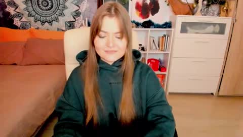 Snapshot of melody_hanna chatting on 01/07/25, 03:02 Melody Hanna online show from 01/07/25, 03:02