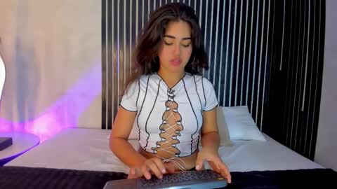 melody phillips online show from 02/14/26, 04:53