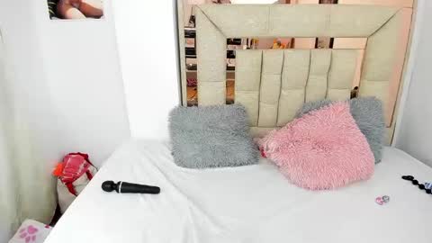 melody online show from 01/06/25, 08:14