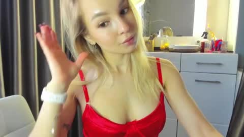 melodyillves online show from 05/18/26, 01:45