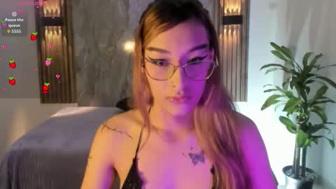 melodylanee online show from 11/18/25, 12:20