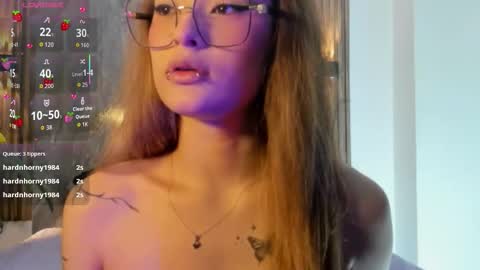 melodylanee online show from 12/22/25, 11:07