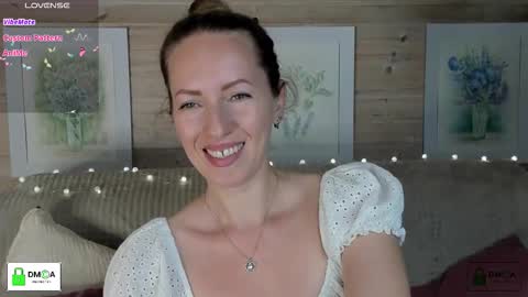 Melody My schedule this week  Wednesday Thursday Sunday online show from 09/25/25, 03:38