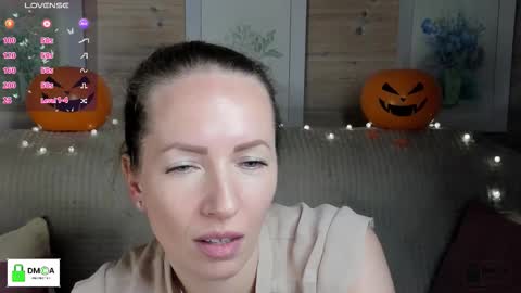 Melody My schedule this week  Wednesday Thursday Sunday online show from 10/30/25, 03:46