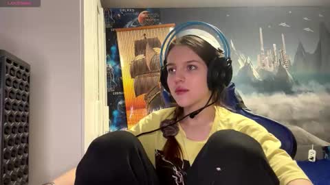 Hi Im Aria 18 years old online show from 03/13/26, 05:08