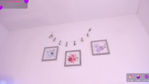 Snapshot of mely_rosee chatting on 07/28/26, 12:34 online show from 07/28/26, 12:34