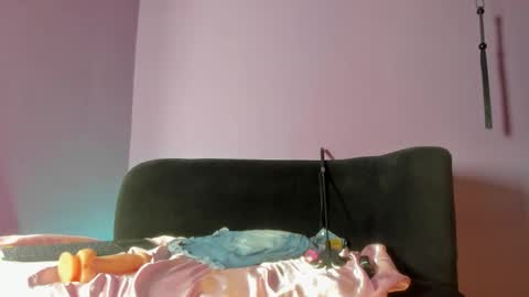 Maelly online show from 03/17/26, 08:56