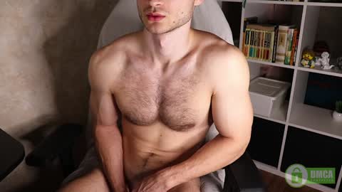 Snapshot of memuro_one chatting on 12/23/24, 10:53 Nick online show from 12/23/24, 10:53