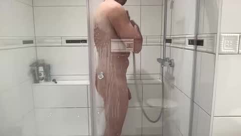 Hannes online show from 10/18/25, 06:52