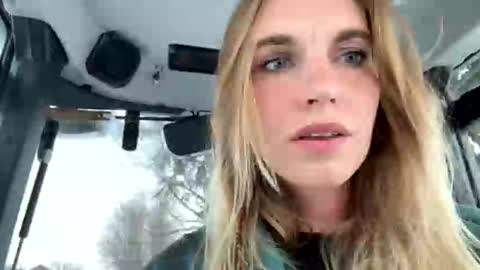 Snapshot of mentalrehab chatting on 12/05/25, 07:21 Mental Rehab online show from 12/05/25, 07:21