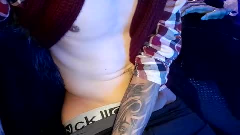 Snapshot of menyy666 chatting on 09/17/25, 11:01 Giorggio Fragacci online show from 09/17/25, 11:01