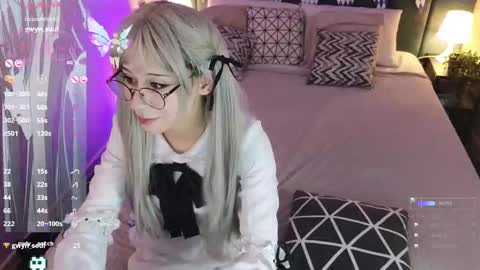 Snapshot of meomeee chatting on 09/20/25, 11:50 Meo online show from 09/20/25, 11:50