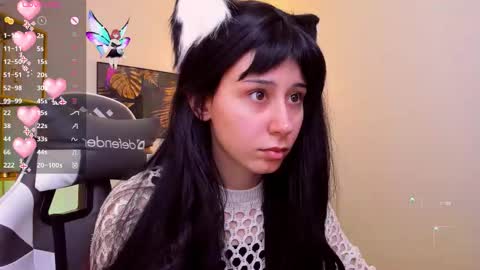 Snapshot of meomeee chatting on 10/17/25, 04:09 Meo online show from 10/17/25, 04:09