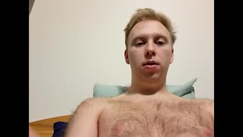 Snapshot of meow732 chatting on 11/14/25, 06:45 meow732 online show from 11/14/25, 06:45