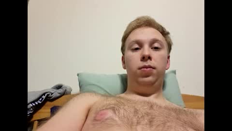 Snapshot of meow732 chatting on 11/22/25, 02:32 meow732 online show from 11/22/25, 02:32