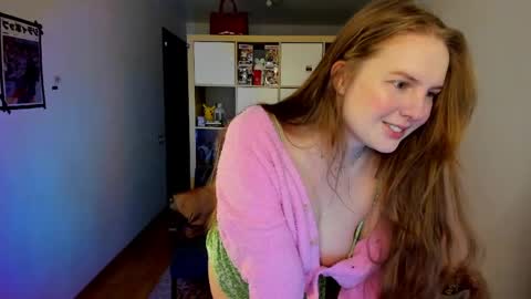 Flora  Next stream November 17th at 6  GMT online show from 04/23/26, 02:57