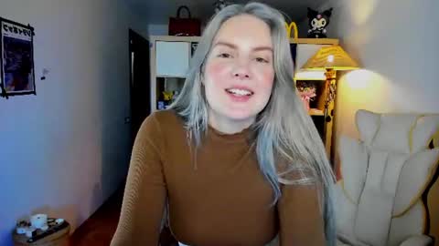 Flora  Next stream November 17th at 6  GMT online show from 07/08/26, 06:18