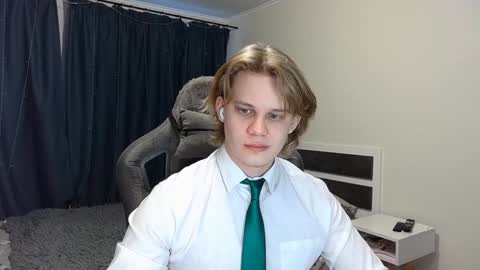 Mickey online show from 12/24/24, 04:33