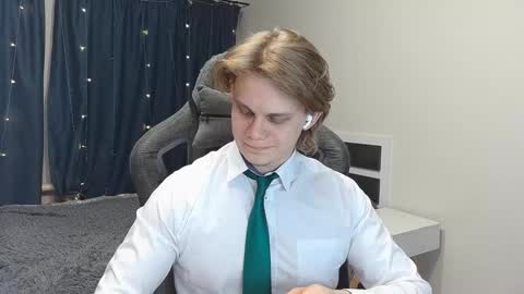 Mickey online show from 12/24/24, 05:13