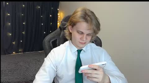 Mickey online show from 12/27/24, 05:26