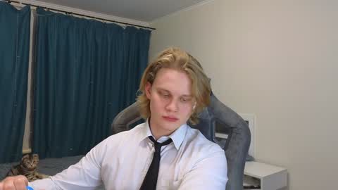 Mickey online show from 02/05/25, 01:47