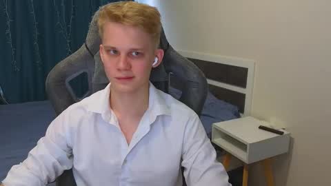 Mickey online show from 11/22/25, 08:02